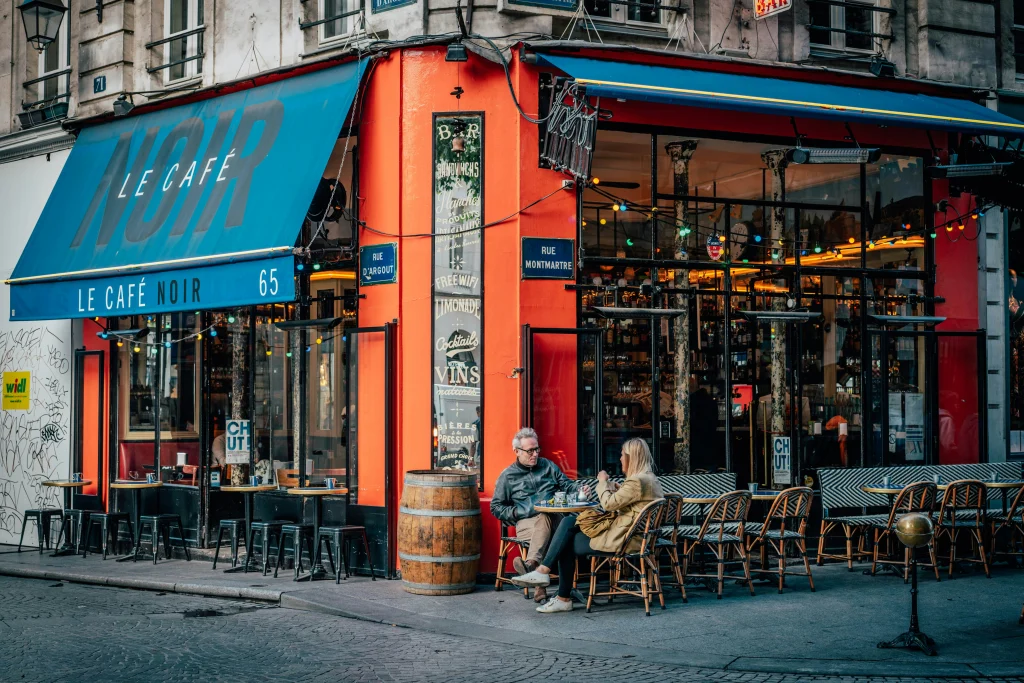Cafe with French words